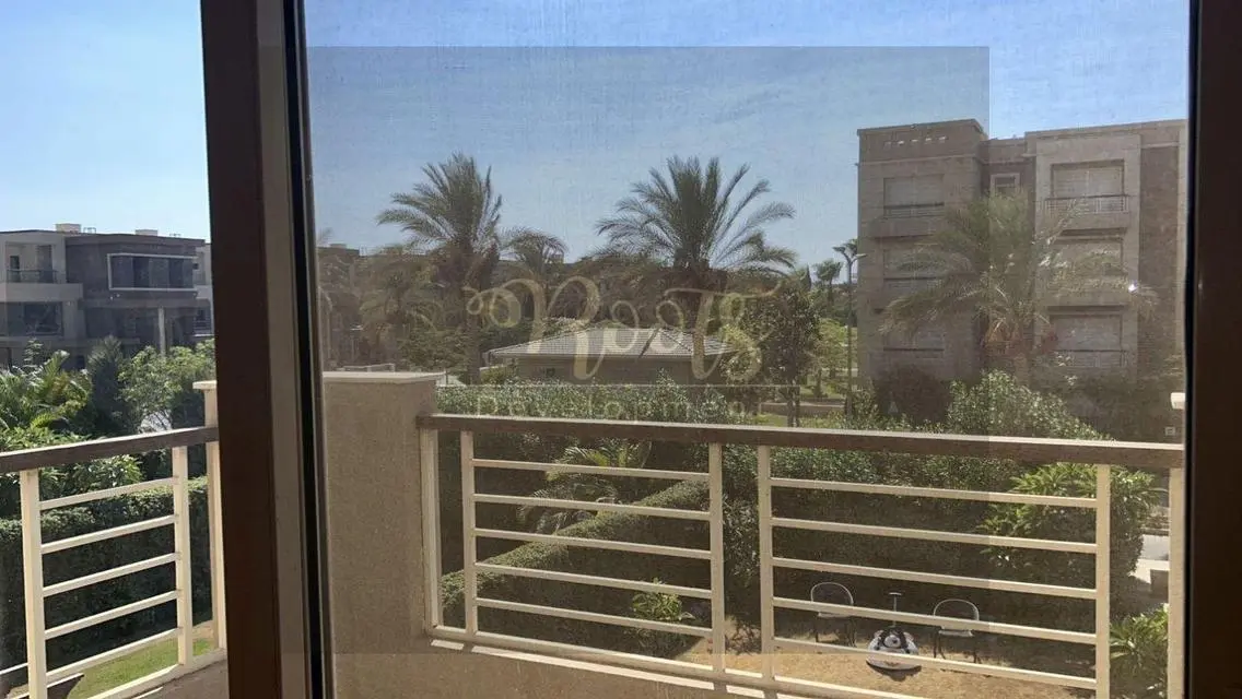 تاون هاوس  كاملة التشطيب موقع مميز فى كارنل بارك