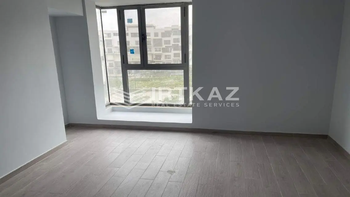 Apartment Fully Finished + Kitchen + ACs + Club