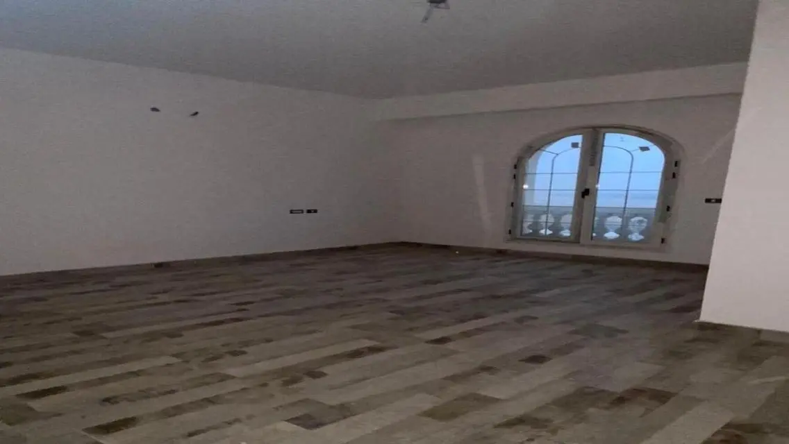 Deliver after 1 year in R5 fullyfinished 1bed aprt