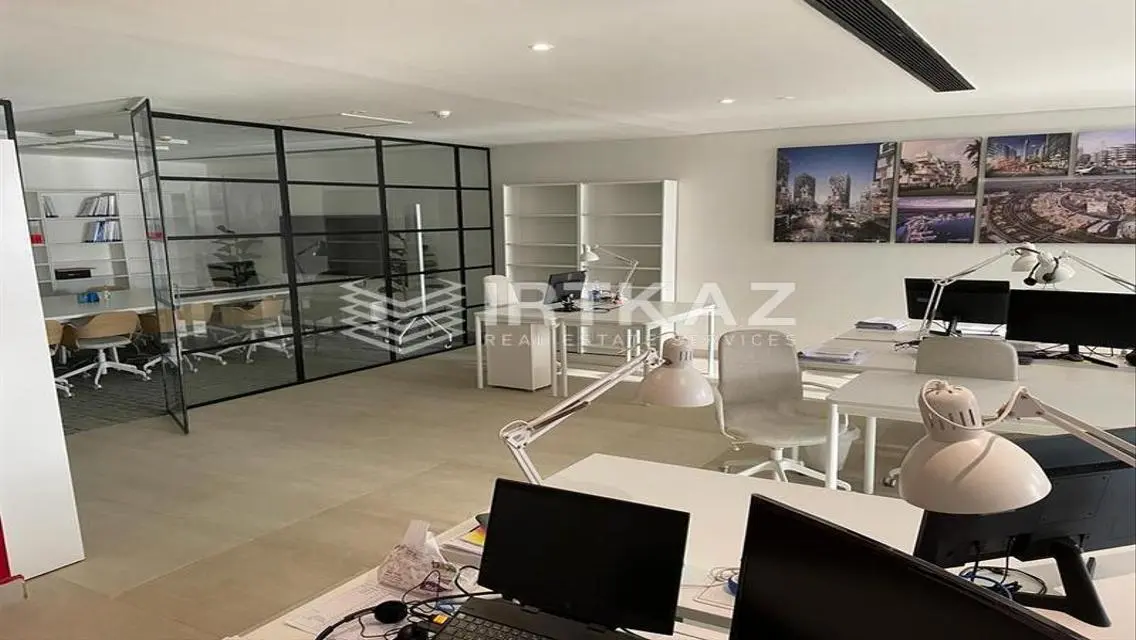 Office 300m Fully Finished With Prime Location