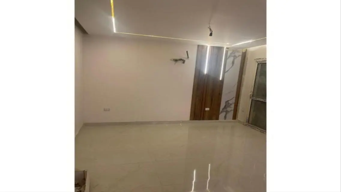 شقة ريسيل للبيع متشطبة بالكامل على محور الامل