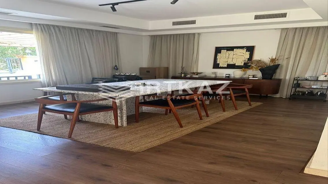 فيلا متشطبة بالمطبخ و التكيفات اقل مدة للايجار سنة