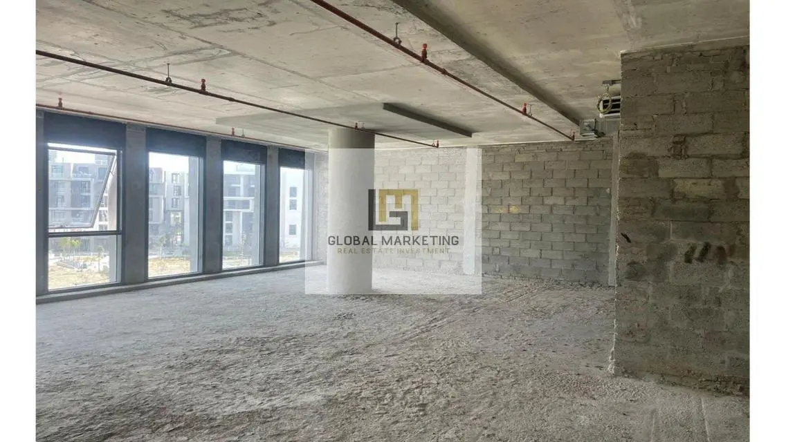 Administrative headquarters for rent 136m