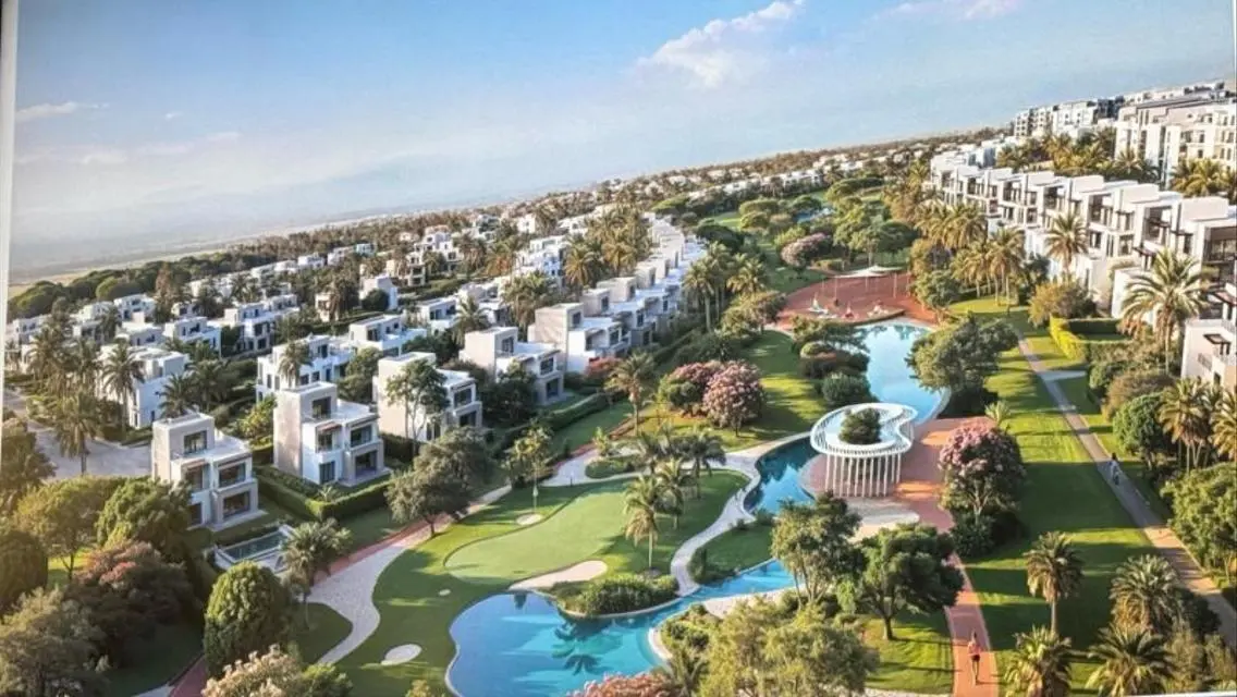 Villa 212m in Hyde Park installments over 10 years