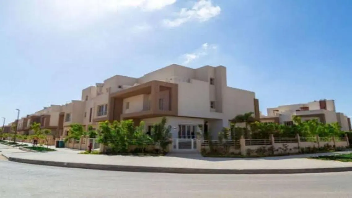 Fully furnished villa n prime location 6 of Octobe