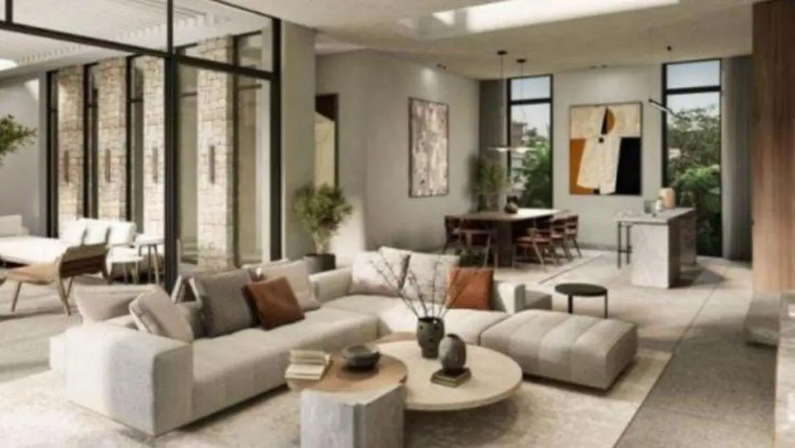 Luxuriously finished townhouse near Beverly hills