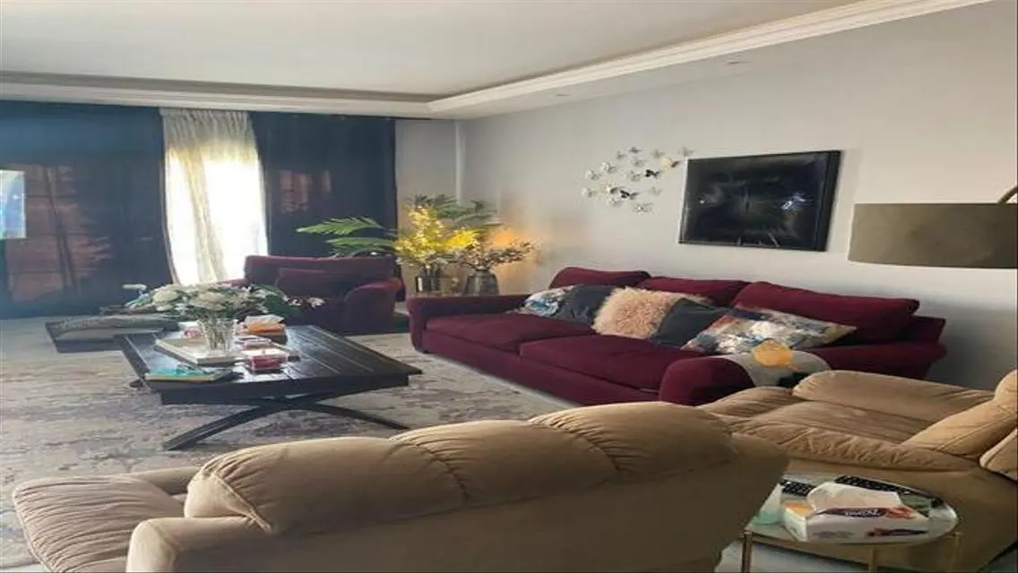 Luxury Villa with Private Balcony and Garden