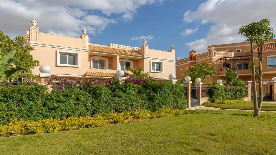 Standalone villa 450m RTM in front of madinaty