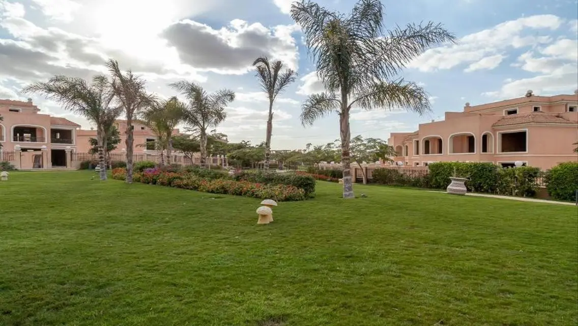 Villa for immediate delivery open view 400m garden