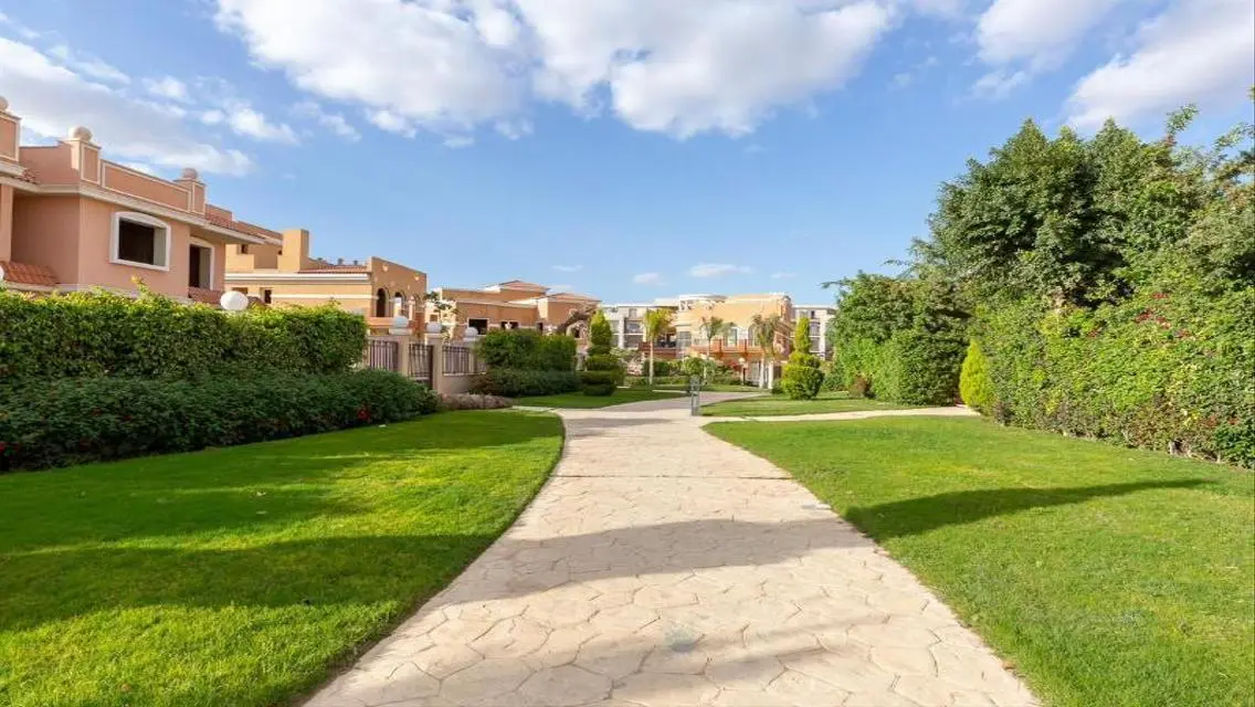 Villa for immediate delivery open view 400m garden