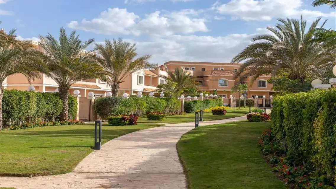 Villa for immediate delivery open view 400m garden