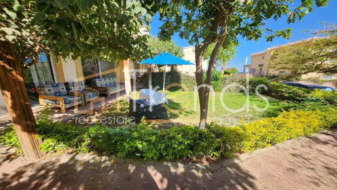 Chalet with Garden Fully Furnished Ready to move