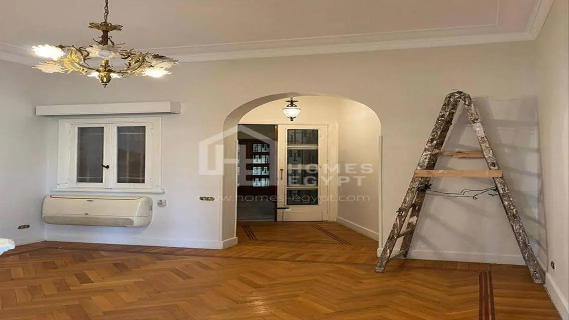 High Ceiling Apt with Nile View South Zamalek Rent