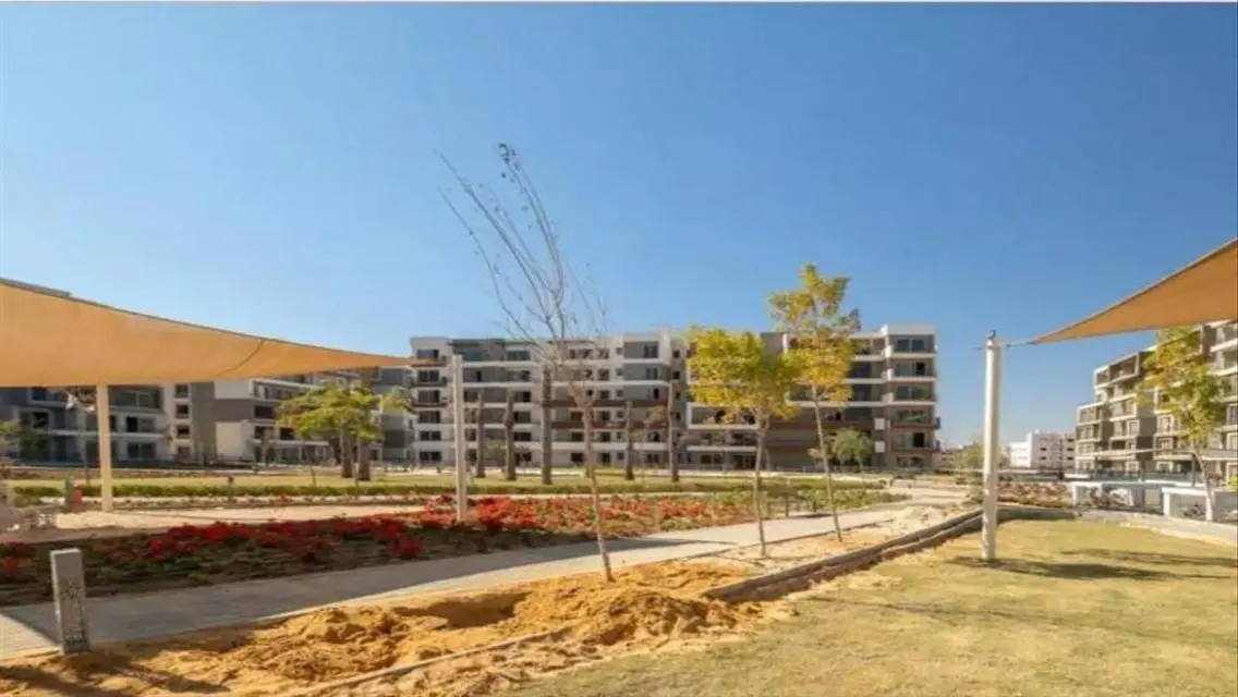 Luxury Middle Townhouse in Badya Palm Hills