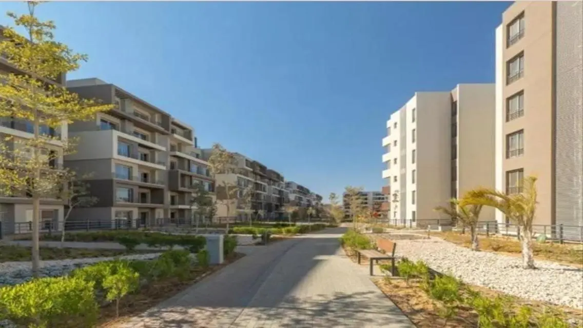 Luxury Middle Townhouse in Badya Palm Hills