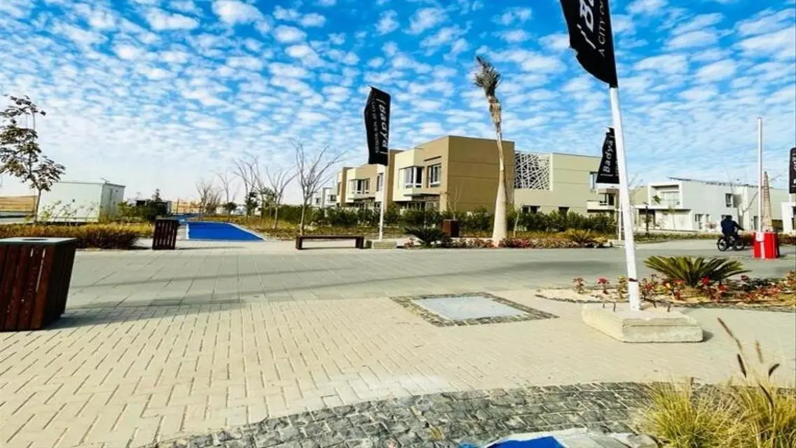 Luxury Middle Townhouse in Badya Palm Hills