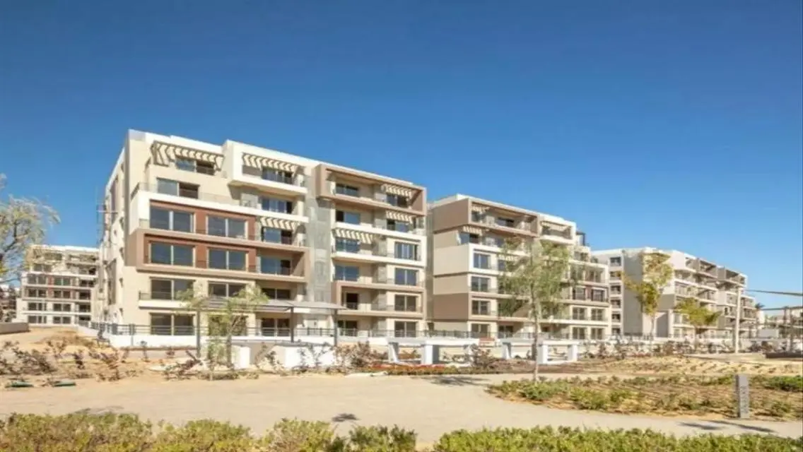 Luxury Middle Townhouse in Badya Palm Hills