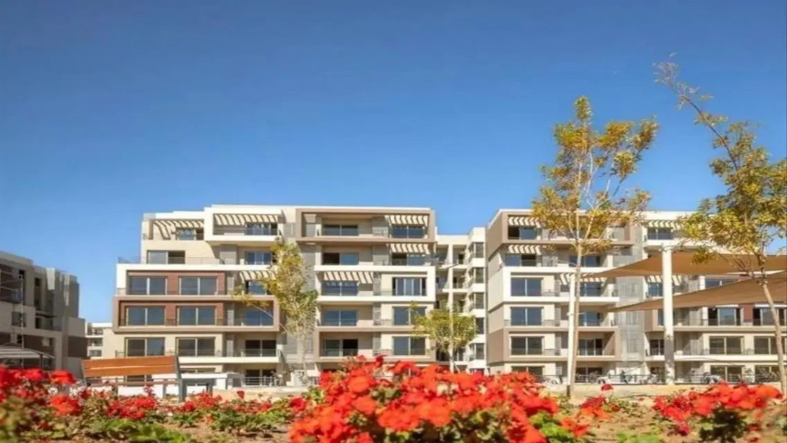 Luxury Middle Townhouse in Badya Palm Hills