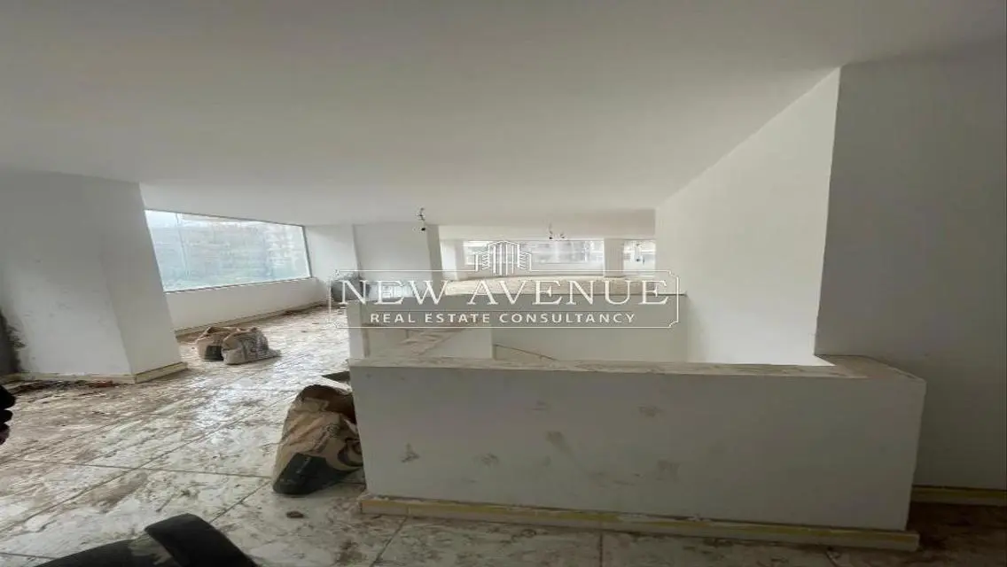 Retail 500m for sale At Ard el Golf Prime location