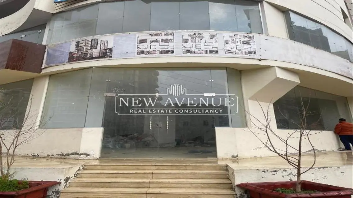 Retail 500m for sale At Ard el Golf Prime location