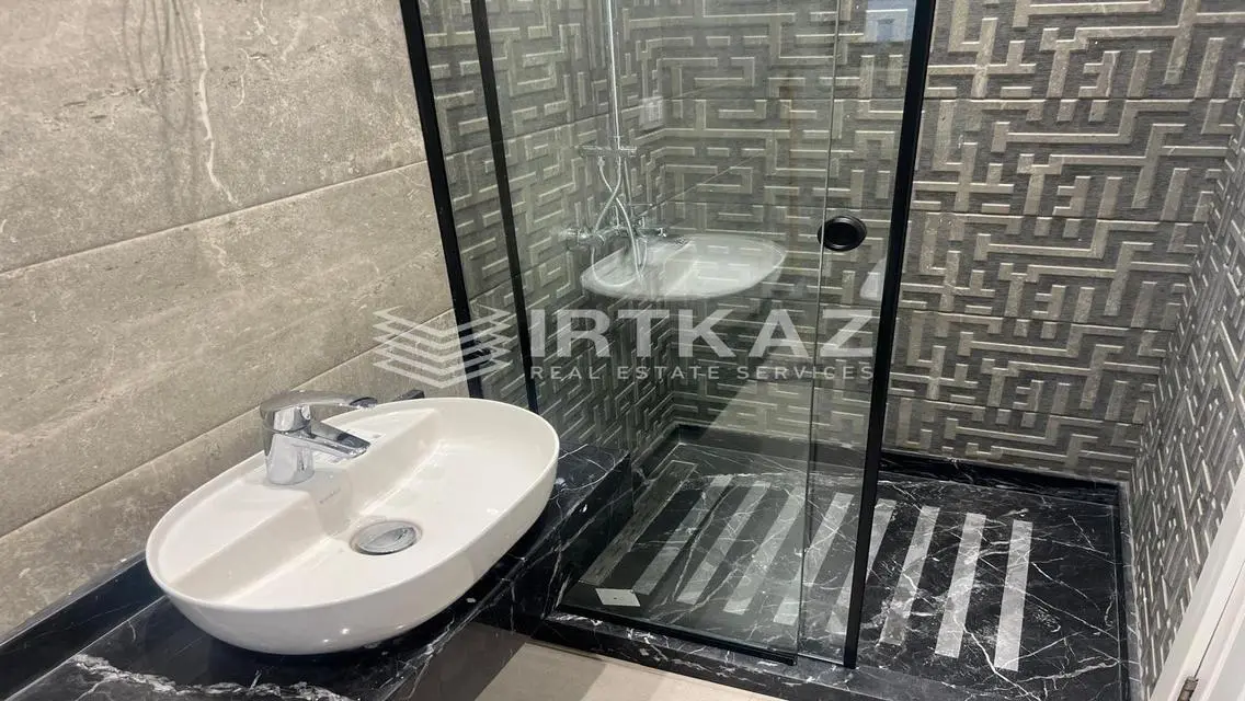 شقة متشطبة بالمطبخ و الاجهزة - اقل مدة ايجار سنة