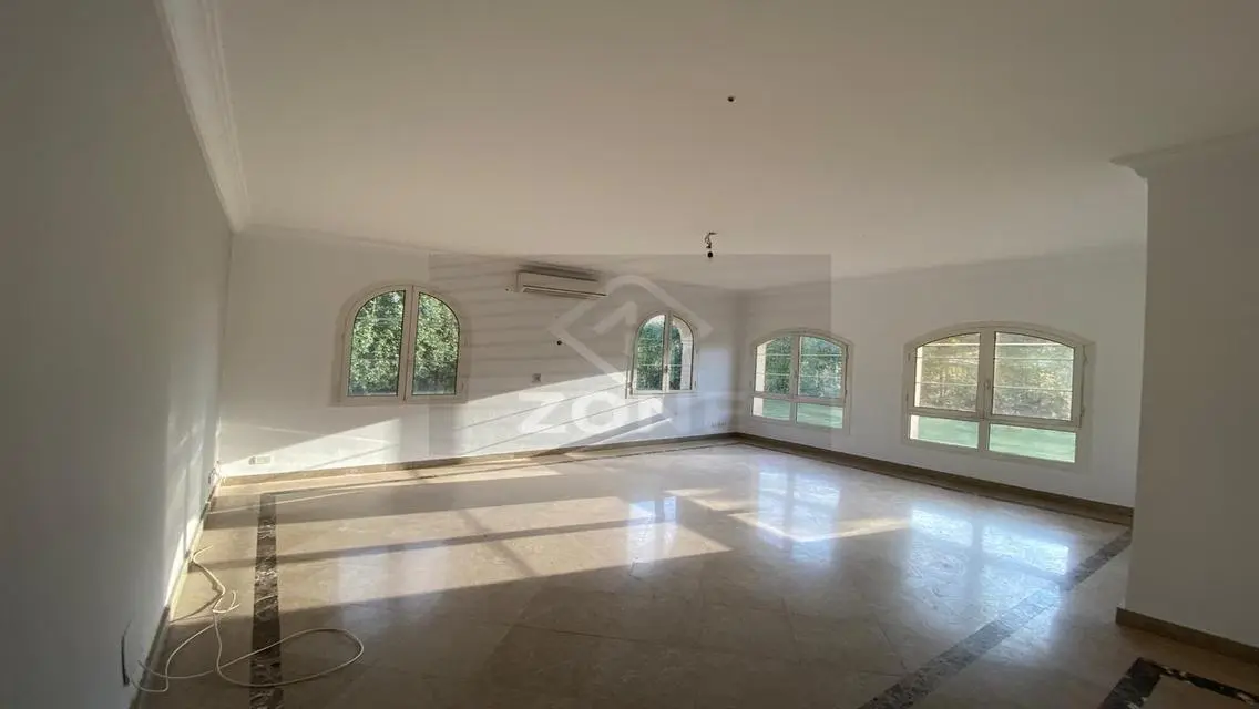 إدارة مكاتب فاخرة في مدينة مدينتي
