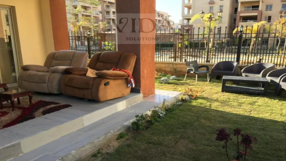شقة ارضي بجاردن للبيع في كمبوند جاردن هيلز اكتوبر