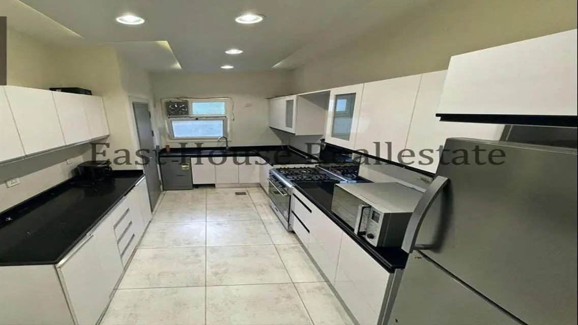 Villa for rent furnished in Madinat type i