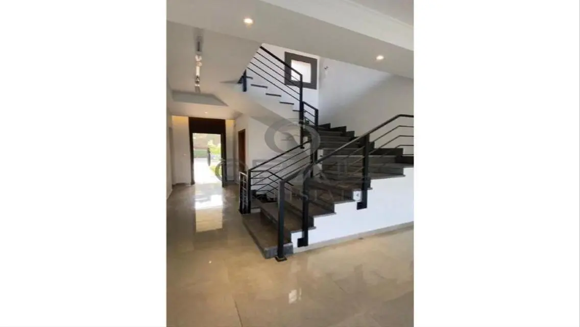 Twin house for rent in Allegria Beverly Hills