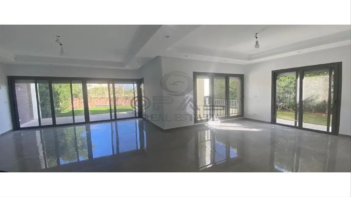 Twin house for rent in Allegria Beverly Hills