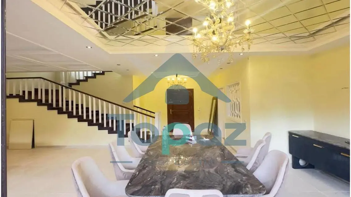 Duplex with garden For Sale Casa Beverly hills