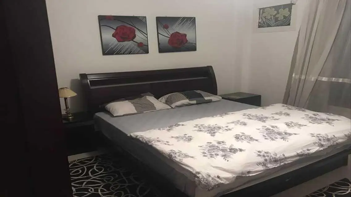 -١٨٠- شقة مميزة للبيع