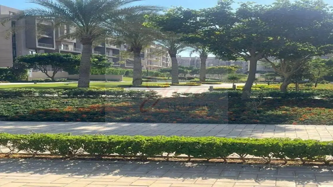 شقة للبيع بأقل سعر في كمباوند المراسم