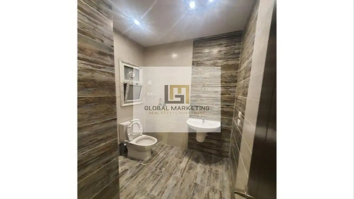 Office for sale (income property) 139m on 90th