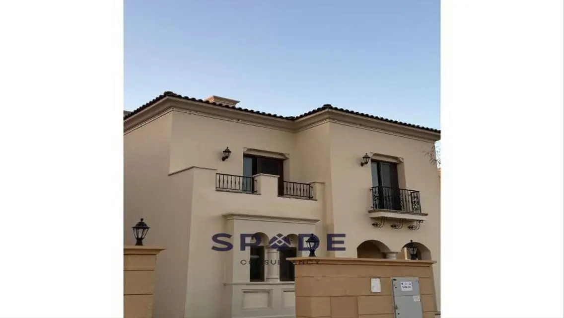 villa prime location overlooking biggest pocket