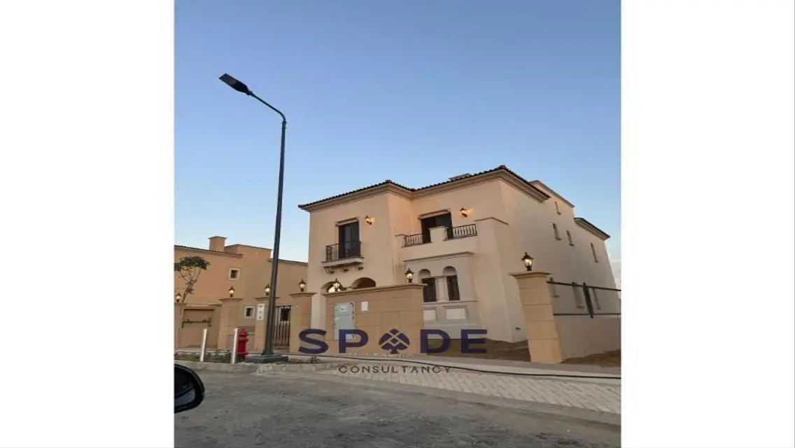 villa prime location overlooking biggest pocket
