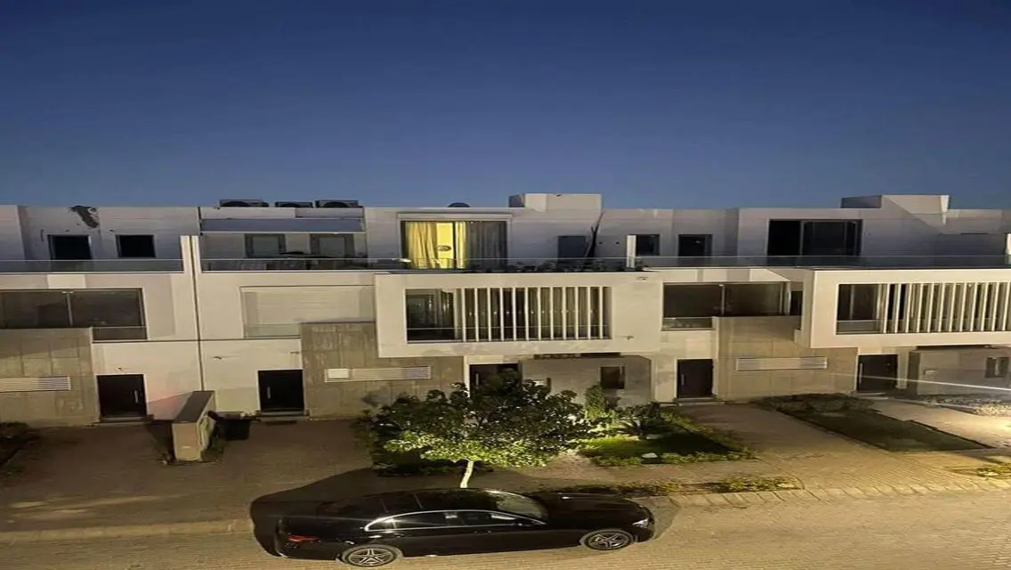 Apartment For Sale in Joulz Near Mountain View