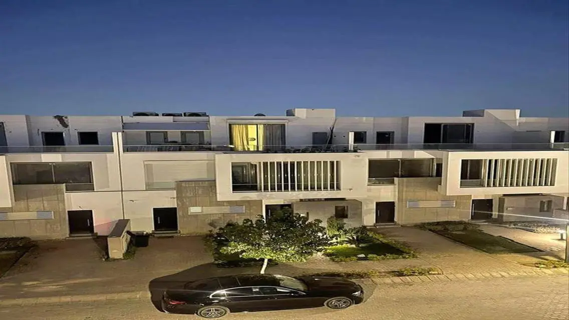 Apartment For Sale in Joulz Near Mountain View