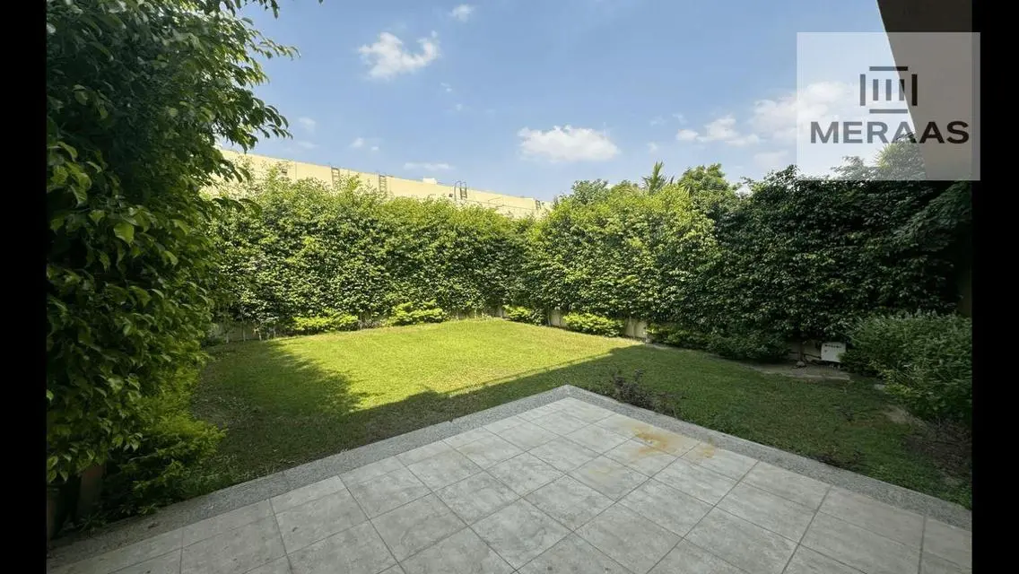 Immediate receipt of a 284 m² villa, fully furnish