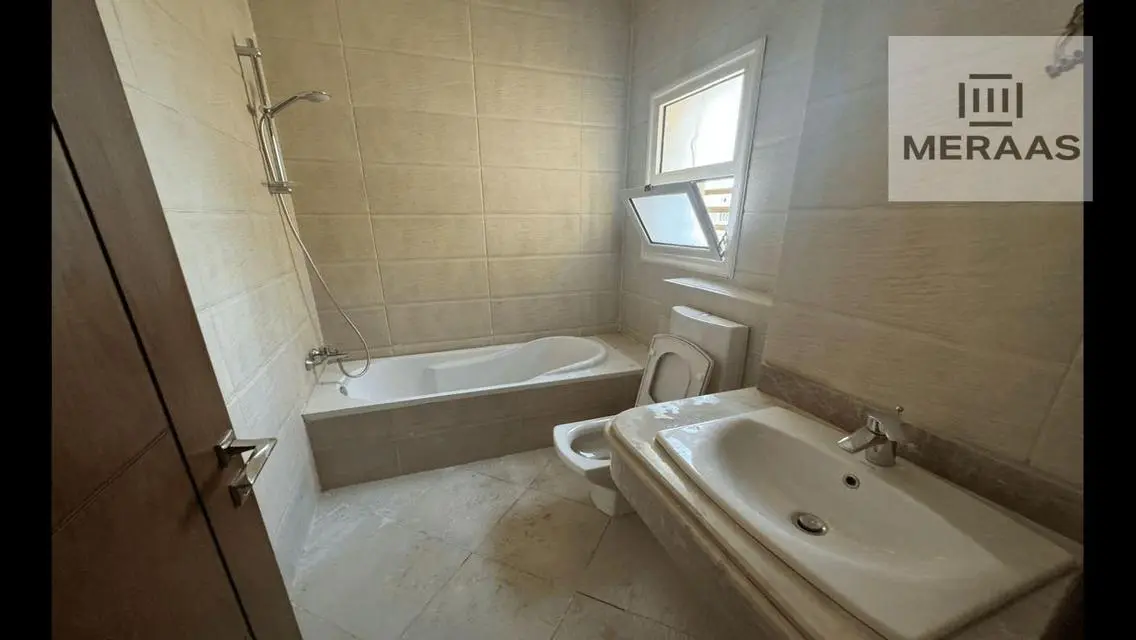 Immediate receipt of a 284 m² villa, fully furnish