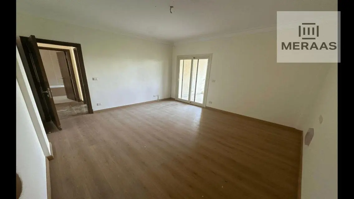 Immediate receipt of a 284 m² villa, fully furnish