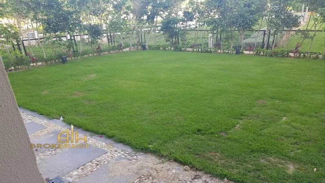 Duplex for rent in a location Eastown ,