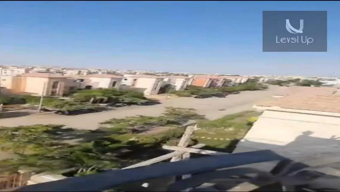 دوبلكس للبيع نصف تشطيب في كمبوند ضاحيه النخيل