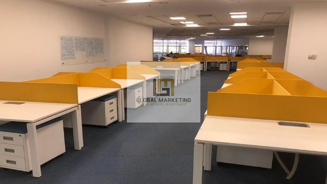 Finished office for rent 950m on North 90th