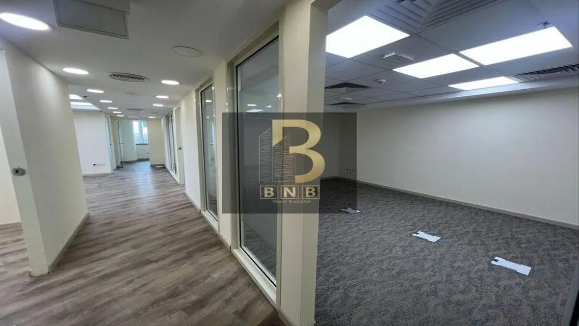 Admin Office 1100sqm in 90th New Cairo