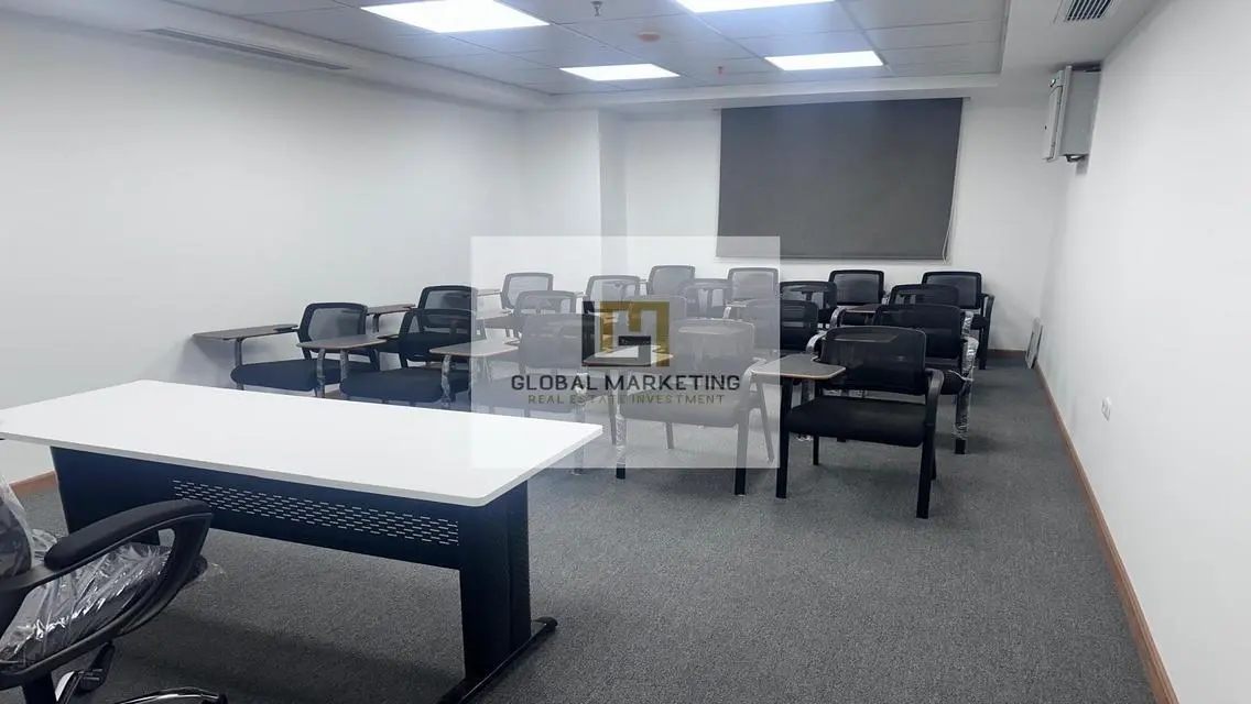 Furnished office for rent 500m on North 90th