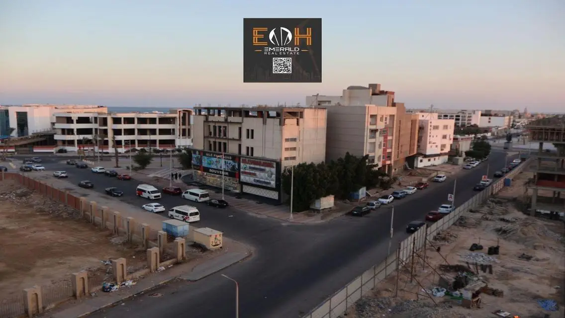 فيلا فاخرة للبيع - 750 متر مربع