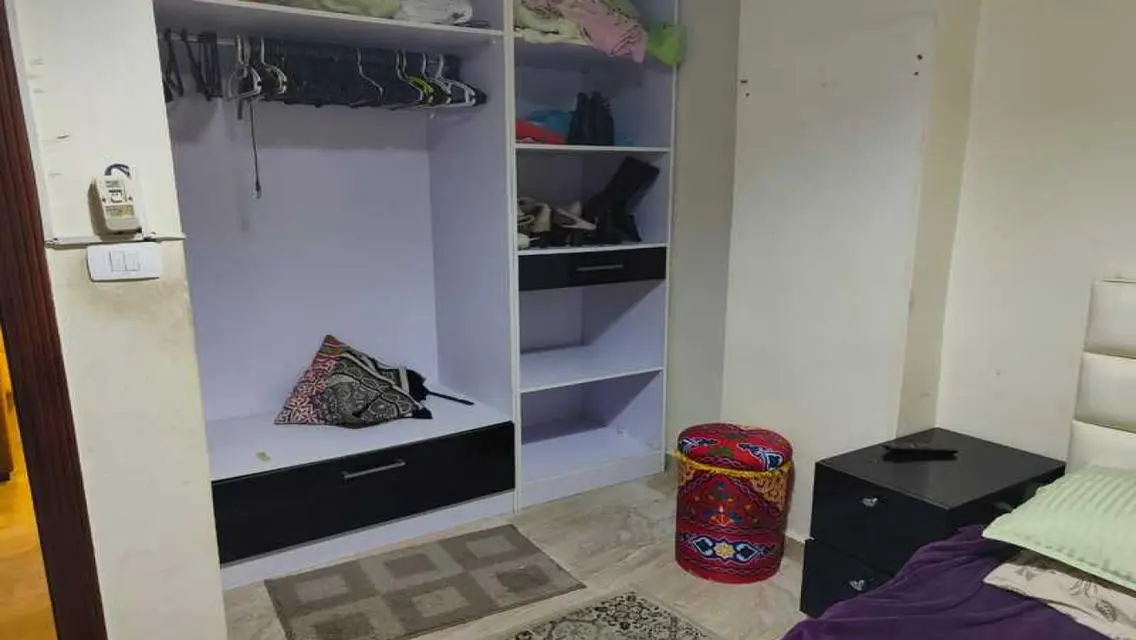 للايجار المفروش شقه كمبوند روضه زايد الشيخ زايد