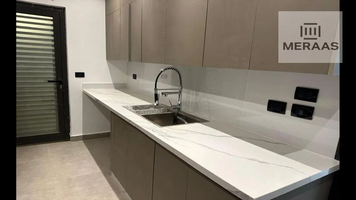 apartment with garden+pool great price inlakeview