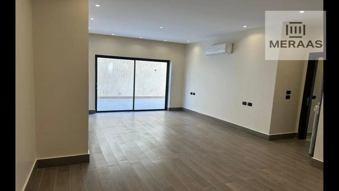 apartment with garden+pool great price inlakeview